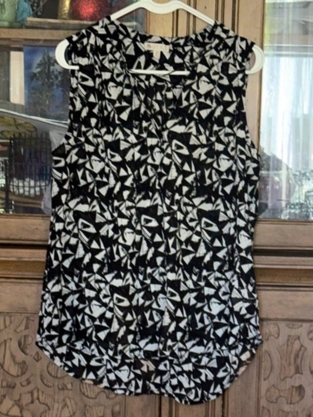 Black and White Sleeveless Top